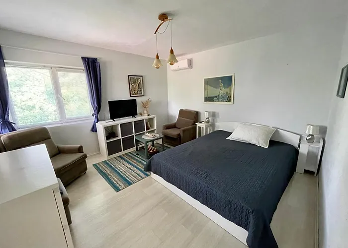 'anna' * Krapets (Dobrich)